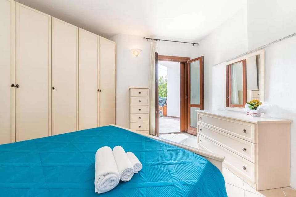 Cozy veranda retreat near Budoni Apartment in Sardinia