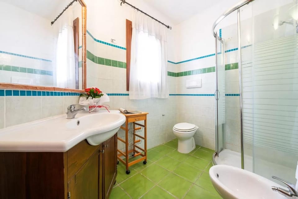 Cozy veranda retreat near Budoni Apartment in Sardinia