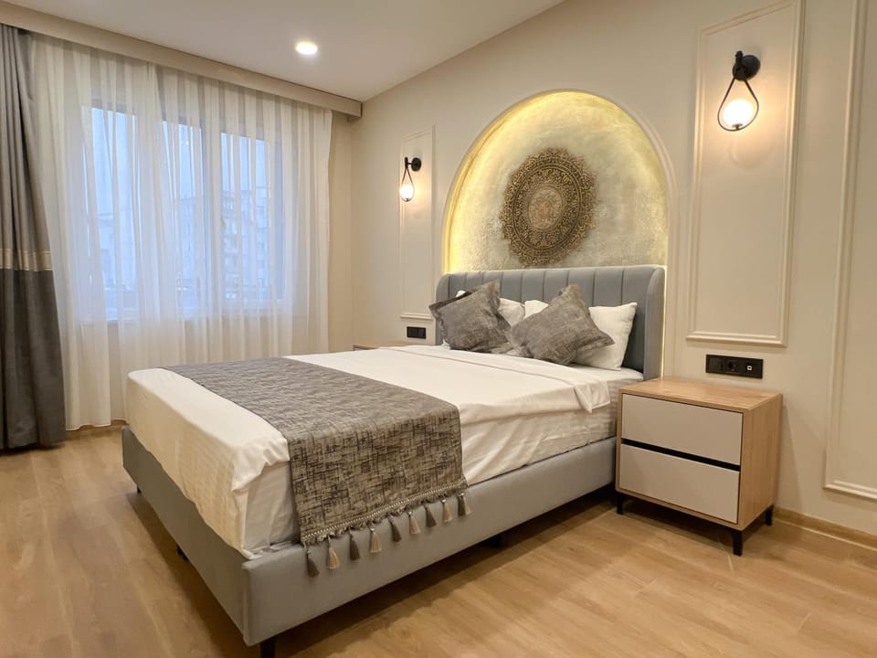 Bed, Decorative detail, Bedroom