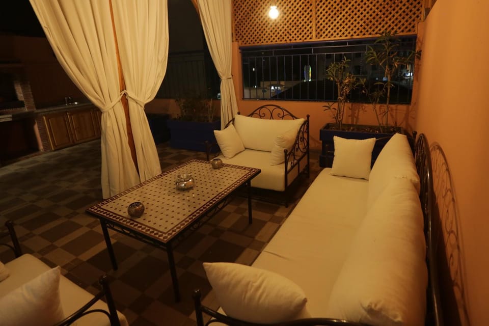 Patio, Night