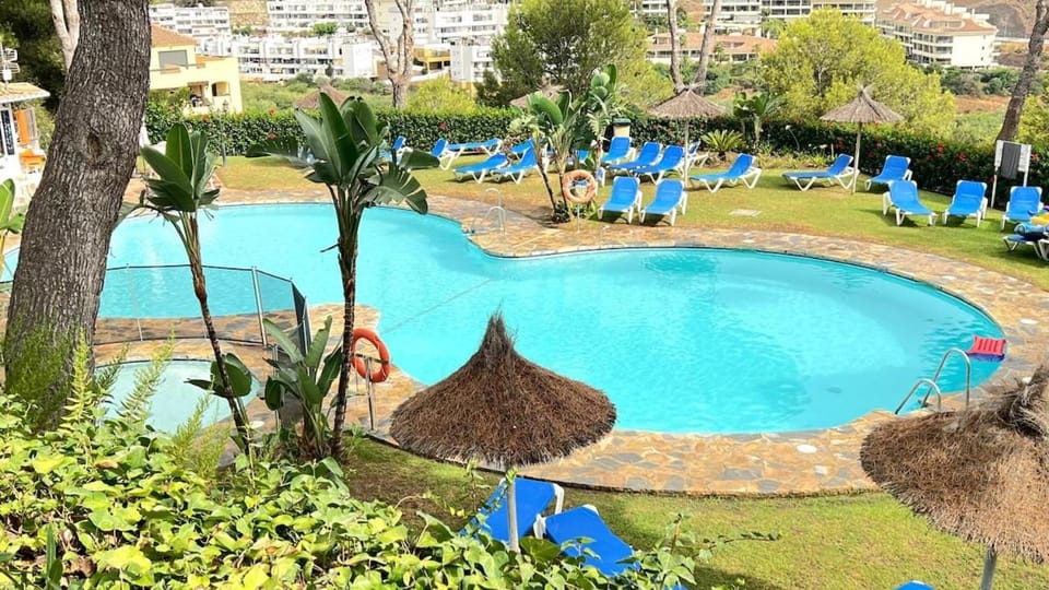 Lounge or bar, Swimming pool