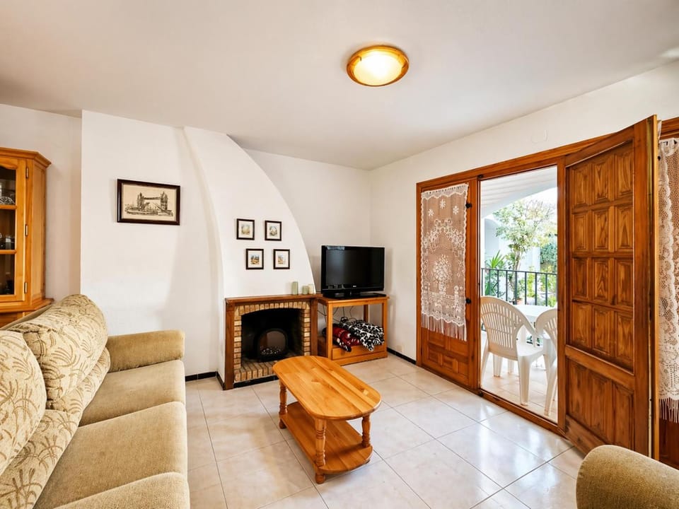 Stay in Costa Hispania Vacation rental in Alacantí