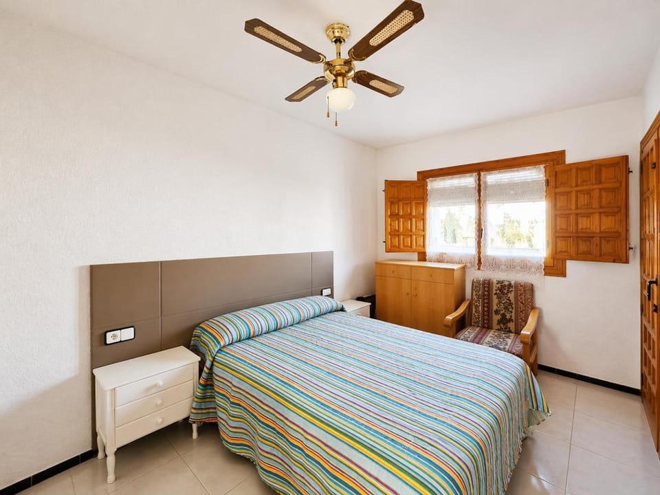 Stay in Costa Hispania Vacation rental in Alacantí