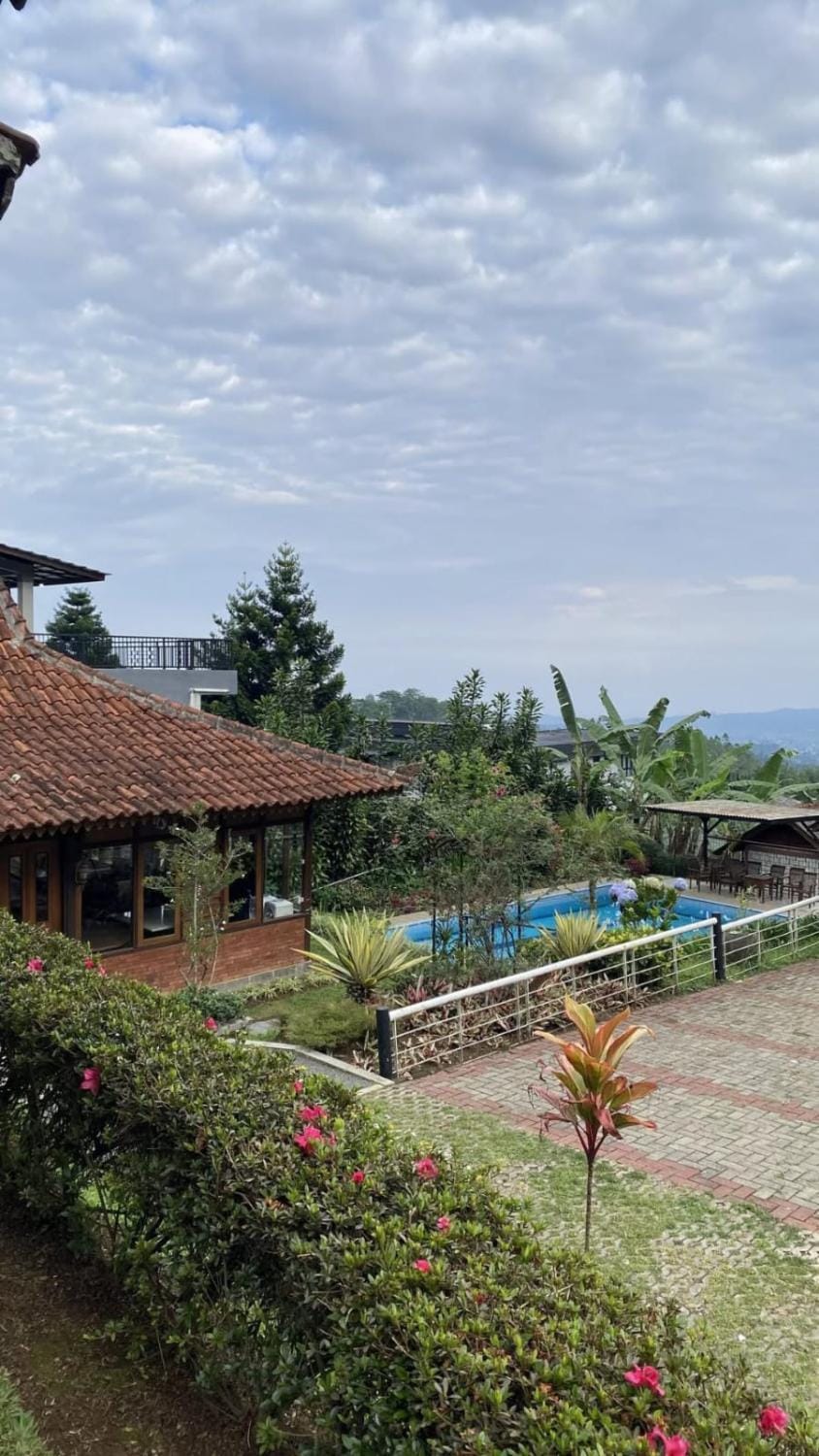 Villa Pondok Sekar Villa in Cisarua