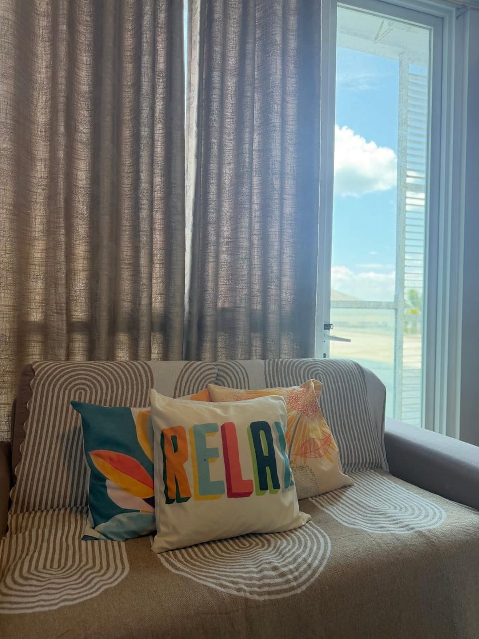Cozy Family Suite Condo at The Mactan Newtown by A&C Apartment in Lapu-Lapu City