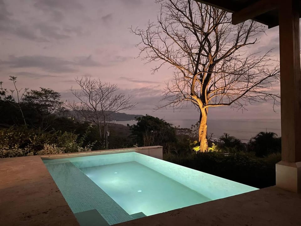Casa Colibri - Stunning ocean view Villa in Santa Teresa Beach