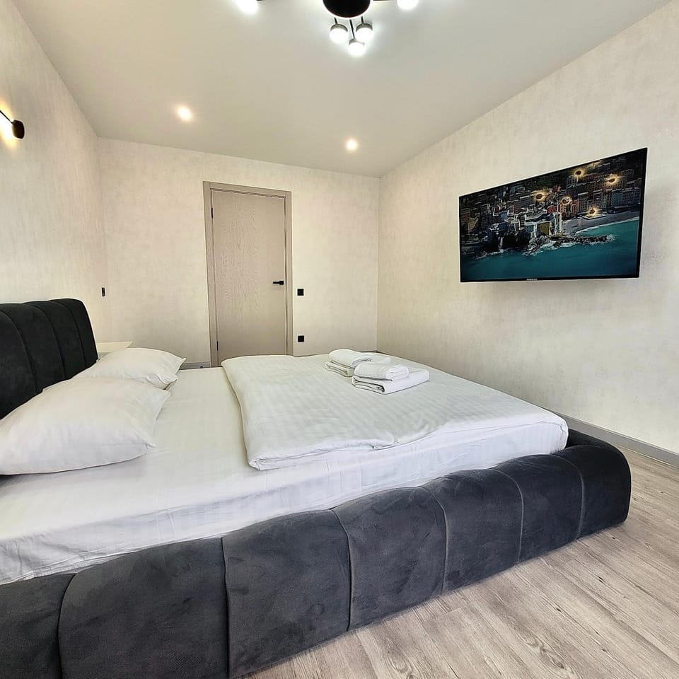 ApartPoltava Graphite Luxe Ремонт 2025 Престижна новобудова в ЦЕНТРІ міста Apartment in Ukraine