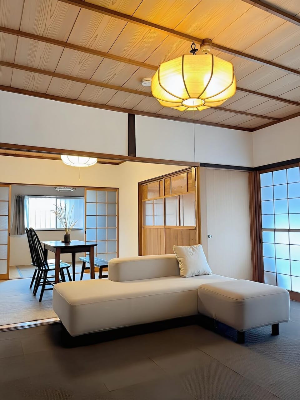 Living room, Dining area