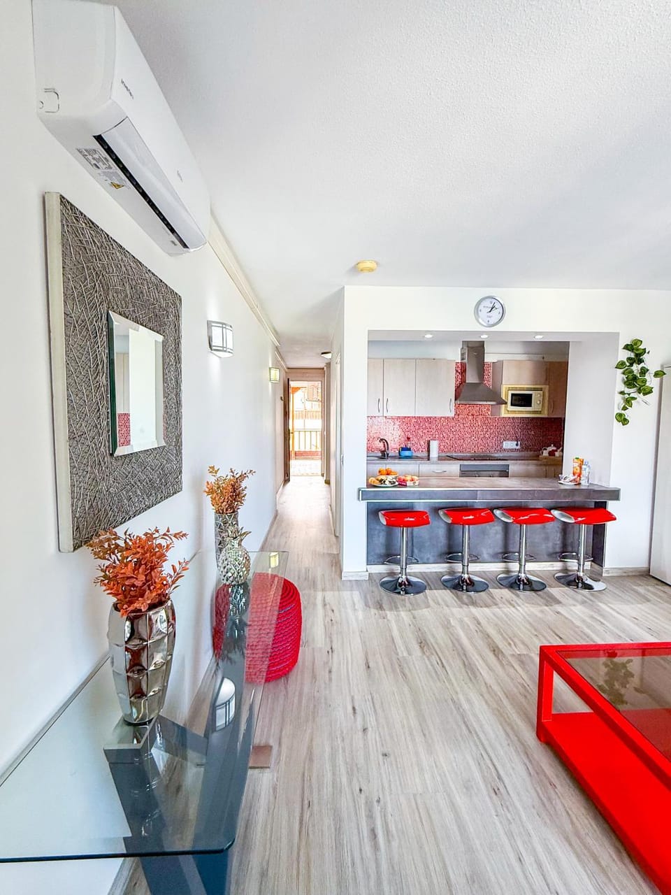 Kitchen or kitchenette, Living room, Dining area, oven, air conditioner
