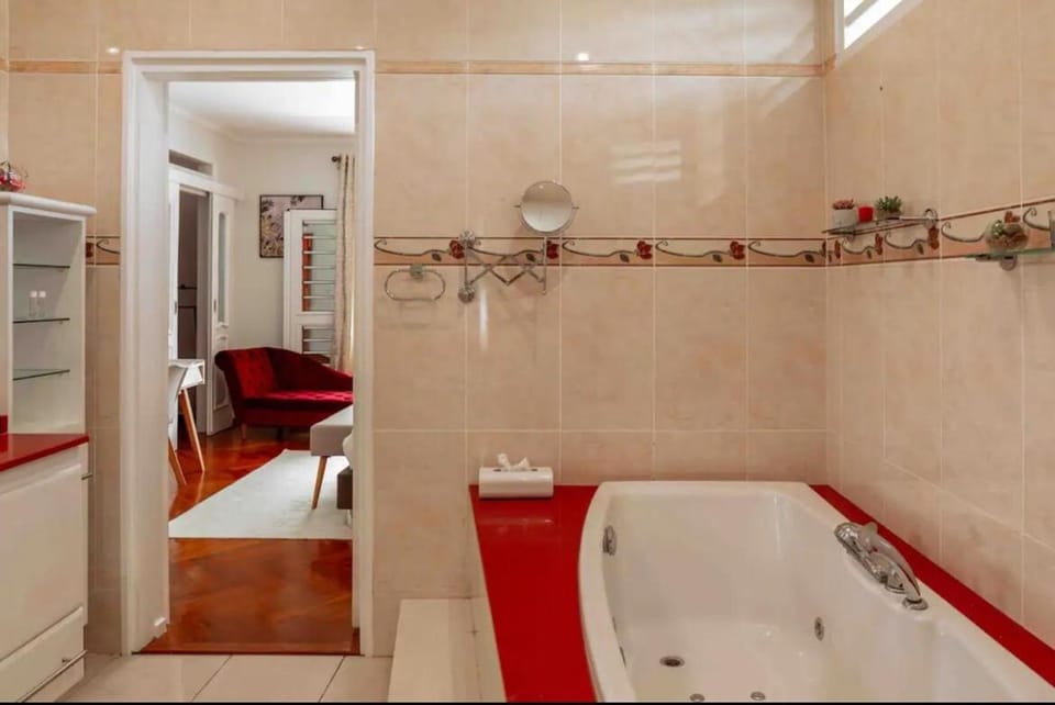 Shower, Bathroom, Bath, towels