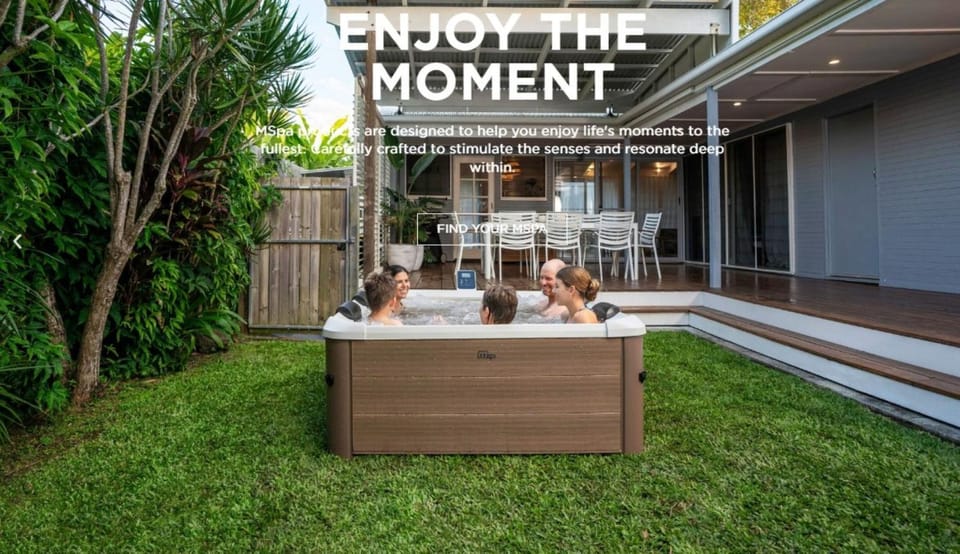 Day, People, Garden, Hot Tub, Garden view, group of guests