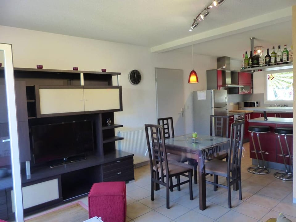Le Brigantin, villa mitoyenne de 68m2 avec terrasse, jardinet et petit garage Villa in Capbreton
