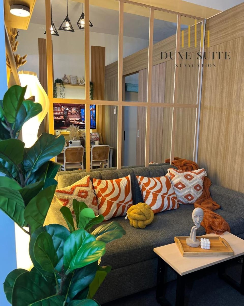 Cozy Vibes near MOA & NAIA AIRPORT with NETFLIX,MINIVIDEOKE,BOARDGAMES-DUXE6 Apartment hotel in Pasay