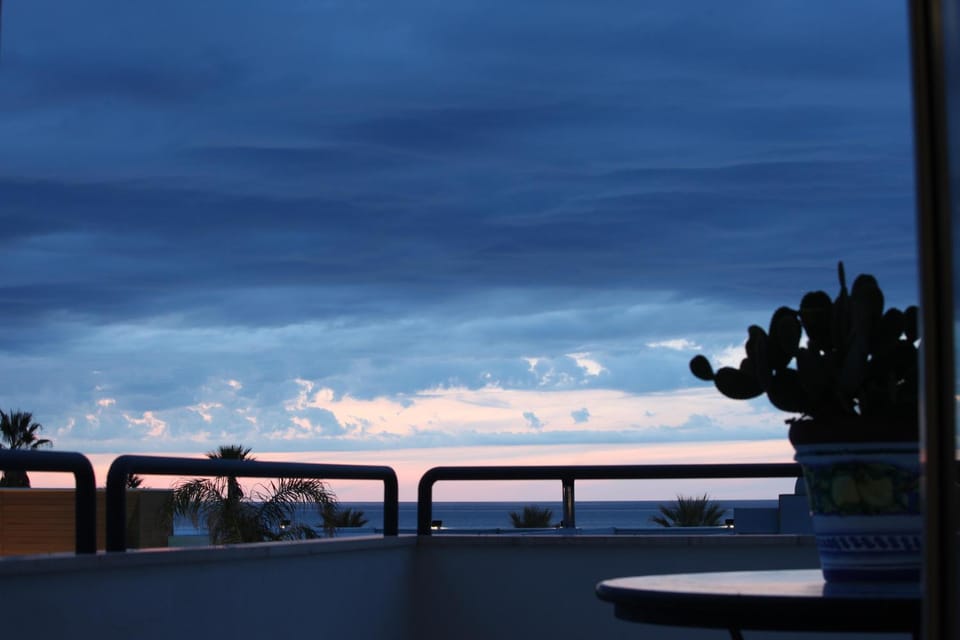 Natural landscape, Balcony/Terrace, Sea view, Sunset