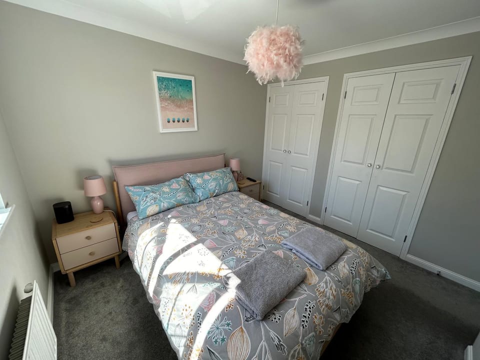 City Retreat 3 Bed House with King, Double and Single House in Southampton