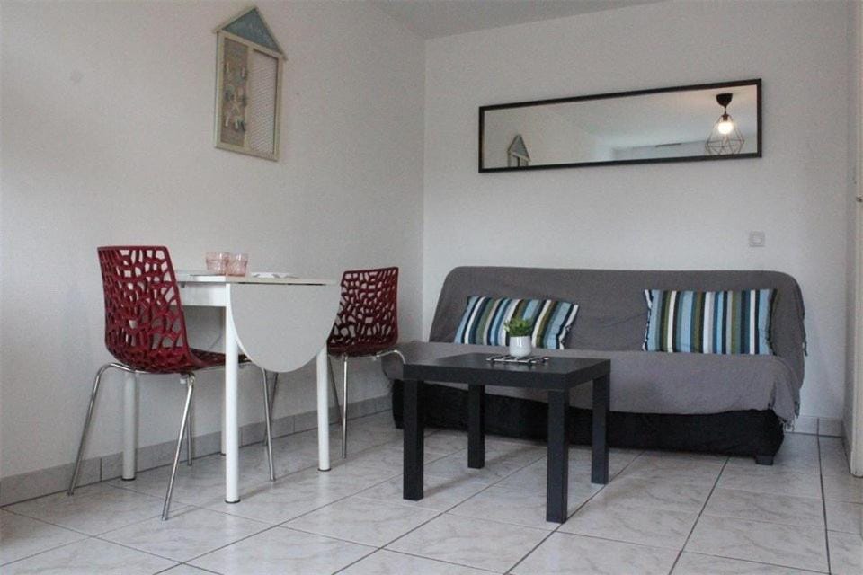 Appt Studio LA ROCHELLE - LR100-330 Apartment in La Rochelle