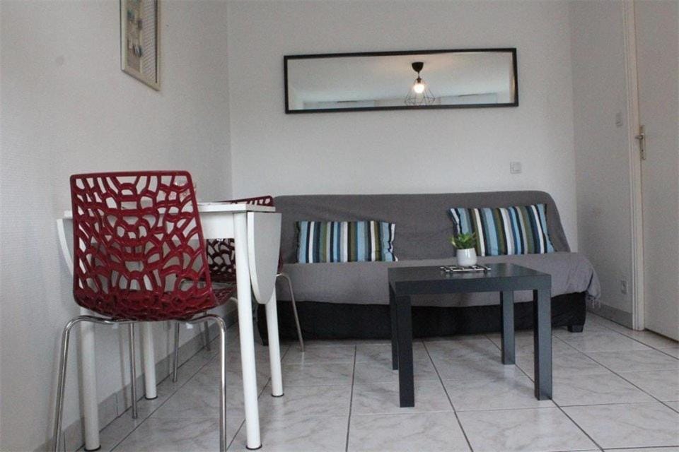 Appt Studio LA ROCHELLE - LR100-330 Apartment in La Rochelle