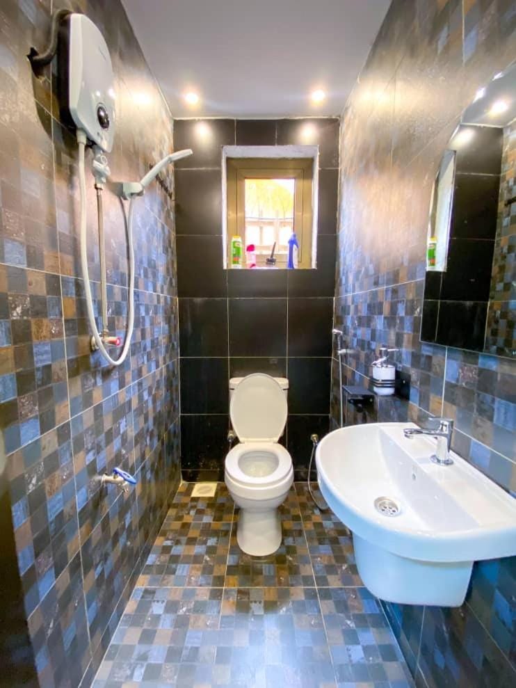Toilet, Bathroom