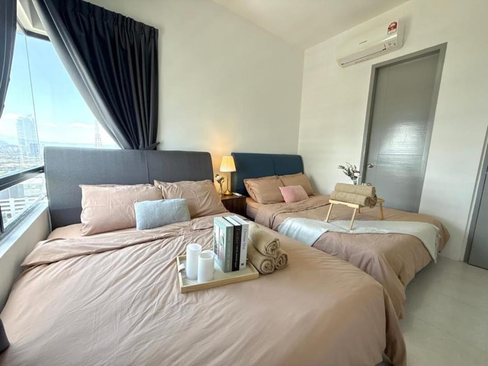 Kepong luxury 3 room 3-11 pax 3 min to desa park Apartment in Petaling Jaya