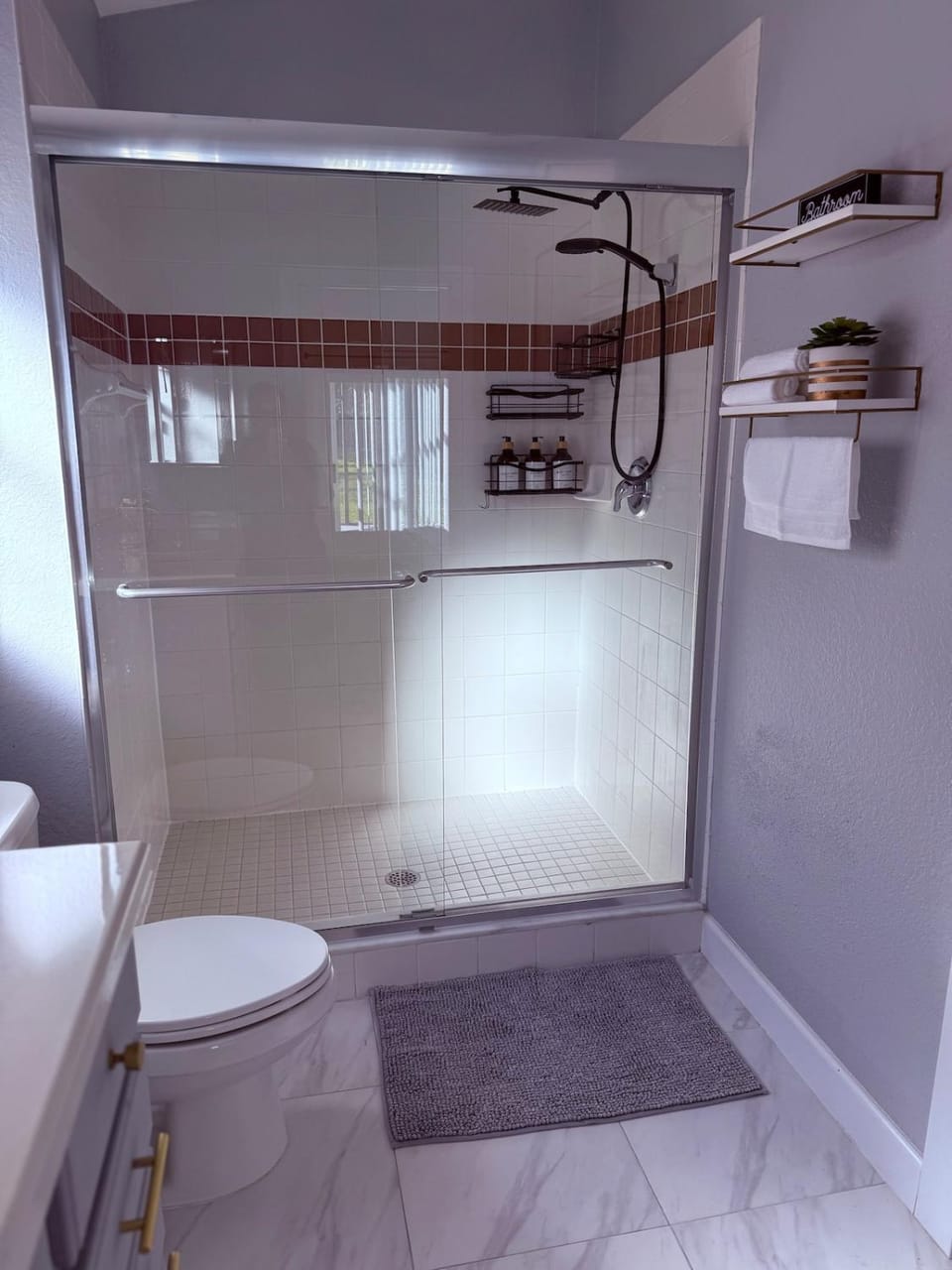 Shower, Toilet, Bathroom