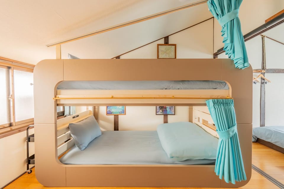 Bed, Photo of the whole room, Bedroom, bunk bed