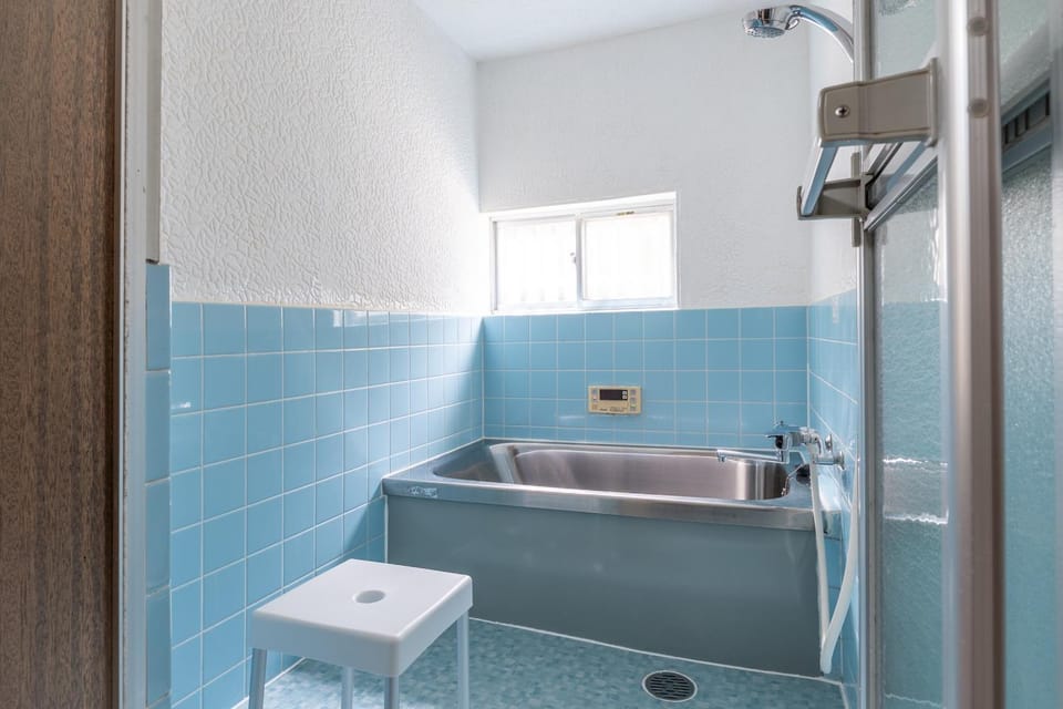 Bathroom, Bath