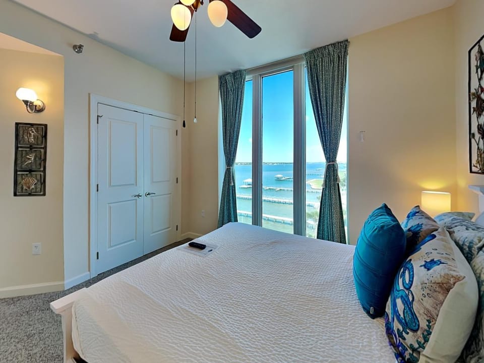 Peggys Paradise at Lagoon Tower #502 House in West Beach
