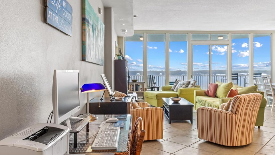 View (from property/room), Balcony/Terrace, Living room, Seating area, Lake view, Sea view