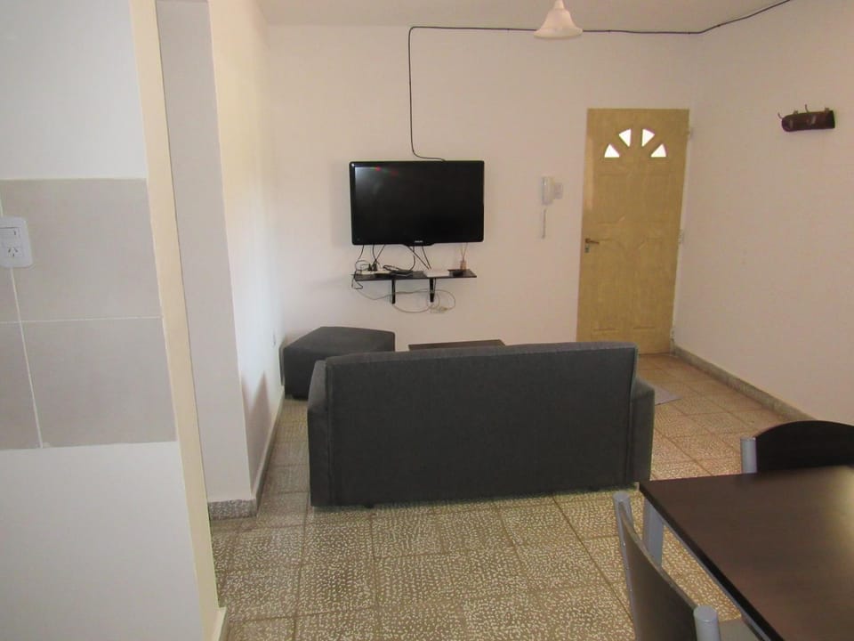 Communal lounge/ TV room, TV and multimedia, Living room, Seating area