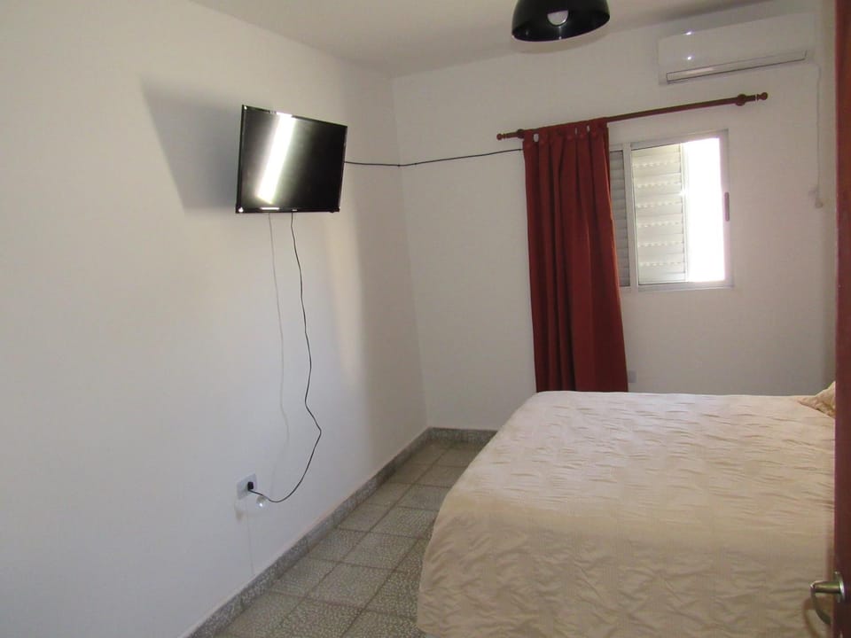 Bed, Bedroom, air conditioner