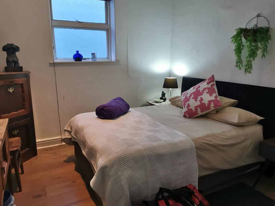 Accommodation Cafe Vacation rental in Cape Town