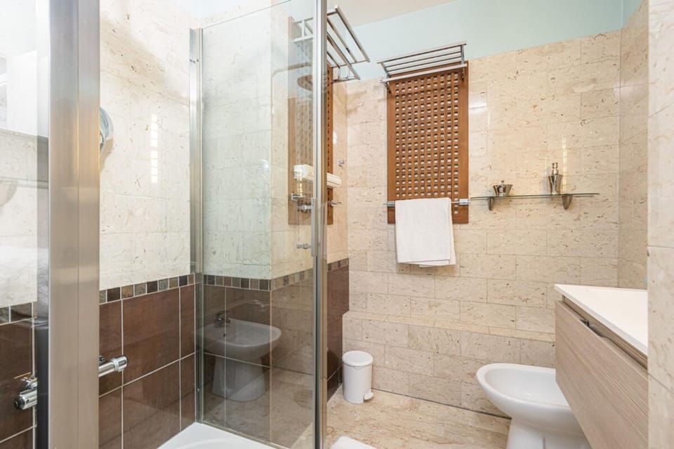 MY CASA - MEDECIN 26 - Superb Apt Suite Downtown Apartment in Nice