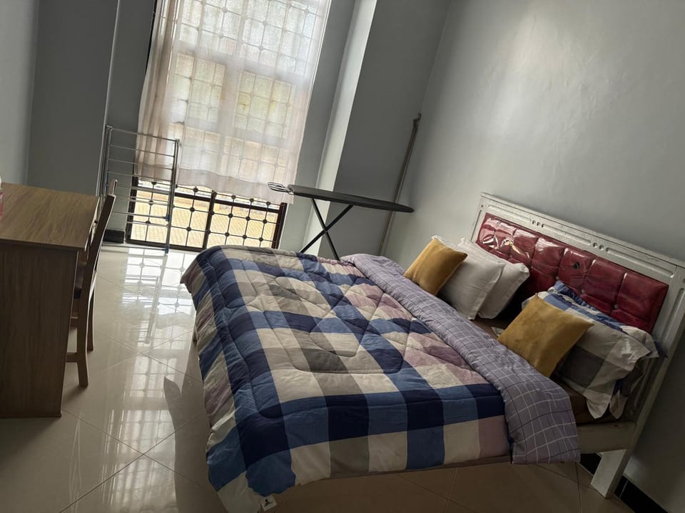 Rhonas place Apartment in Kampala