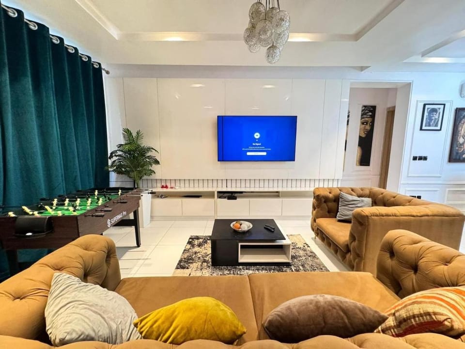Luxury 2Bed 2Bathroom in Ikate Lekki Apartment in Lagos, Nigeria