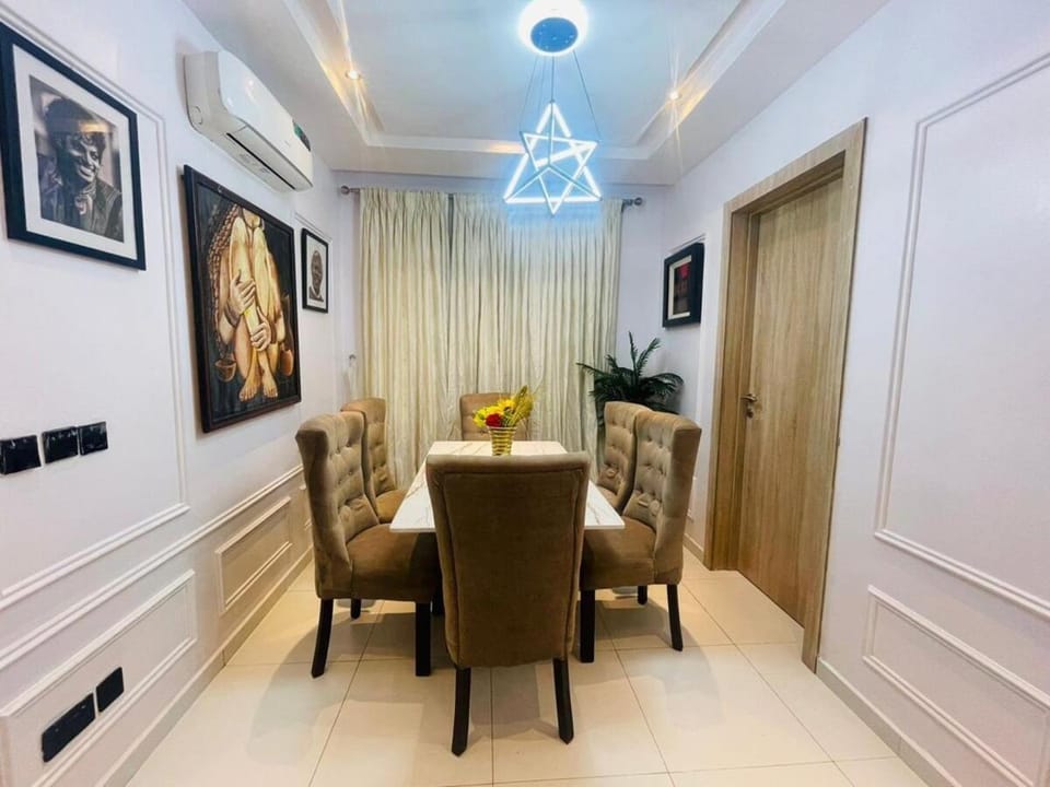 Luxury 2Bed 2Bathroom in Ikate Lekki Apartment in Lagos, Nigeria