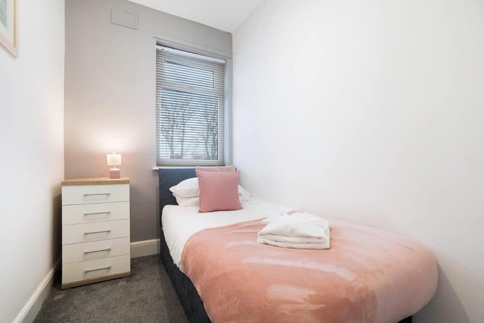 NEW! 3BR in Haughton Road House in Darlington