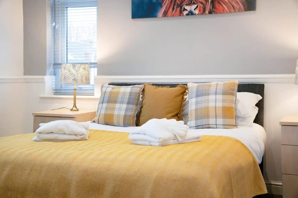 NEW! 3BR in Haughton Road House in Darlington