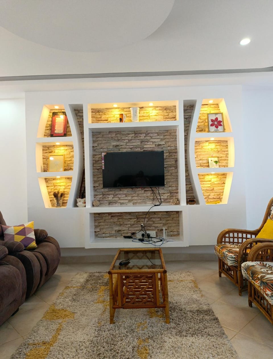 TV and multimedia, Seating area