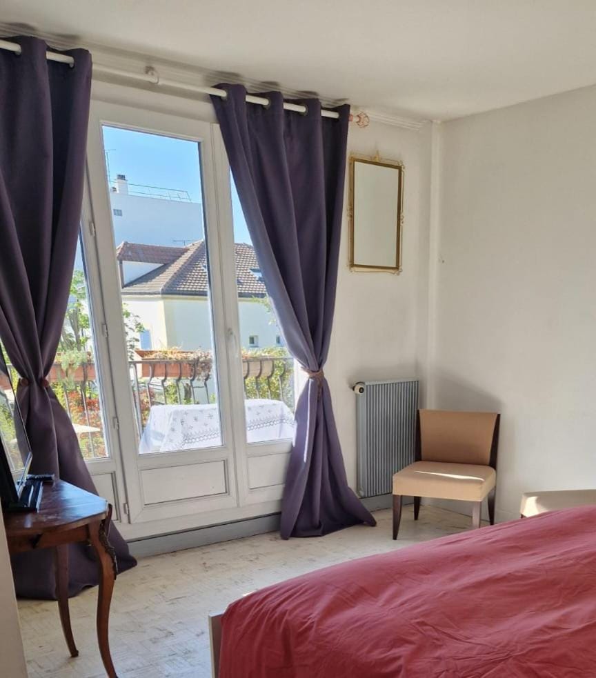 Cosy F1 Parking privé Apartment in Saint-Maur-des-Fossés