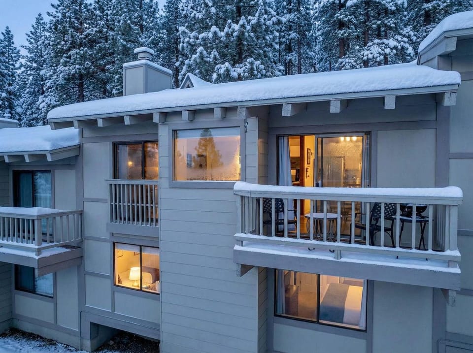 Lake Tahoe Vacation Rental Fireplace and Balcony House in Incline Village
