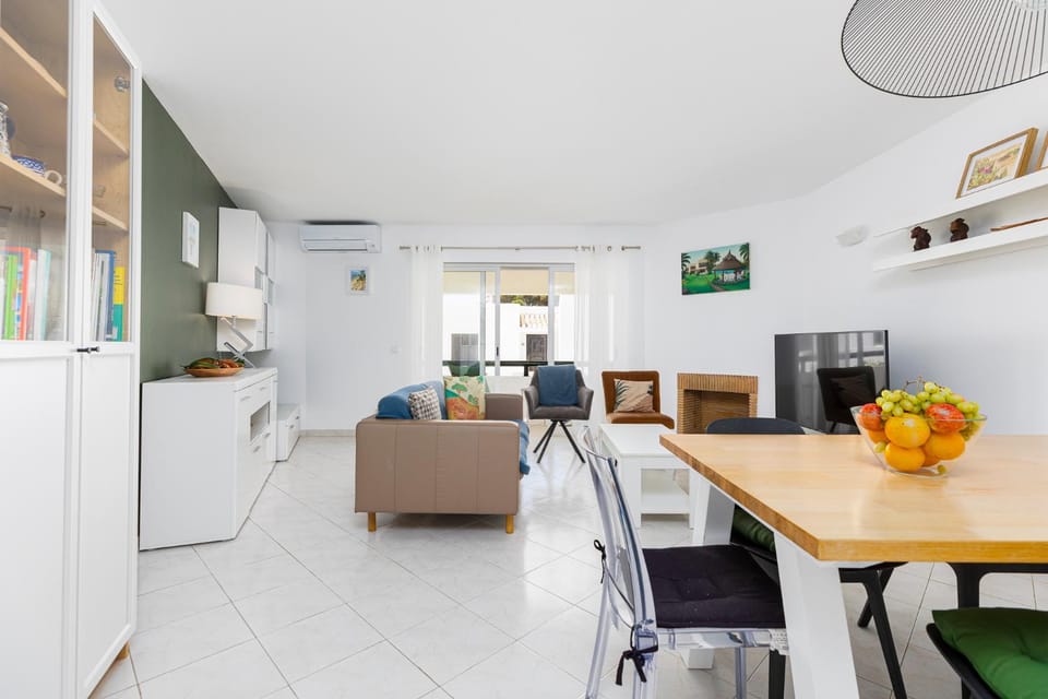 Apartment Estrelícia Direct beach access Apartment in Porches