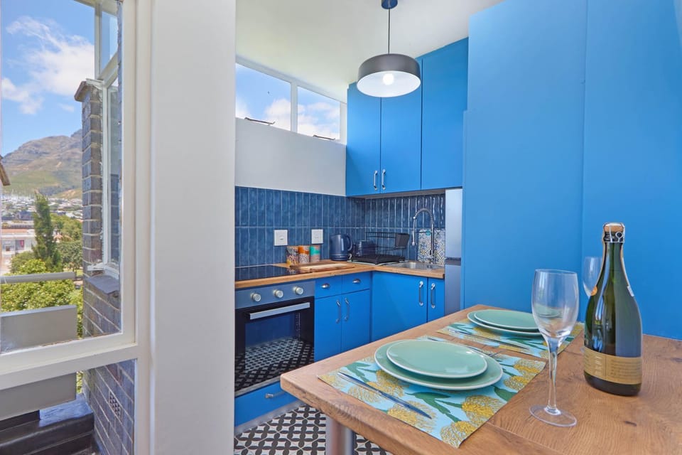 microwave, oven, stove, kitchen