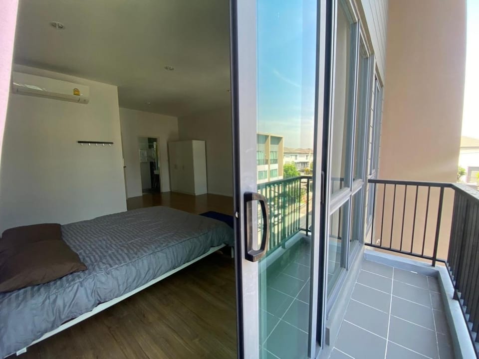 บ้านกลางเมือง สาทร สุขสวัสดิ์39 Vacation rental in Bangkok
