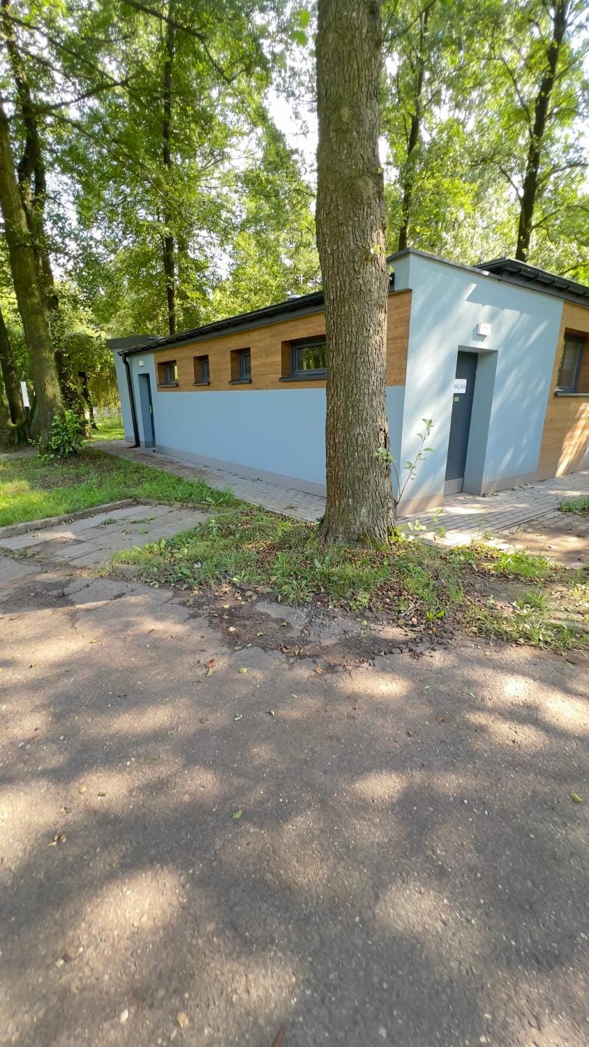 Camping Camp Fish, parcele kempingowe z własnym namiotem, przyczepą lub kamperem Luxury tent in Czechia