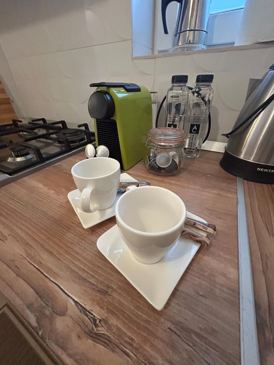 Coffee/tea facilities, Kitchen or kitchenette