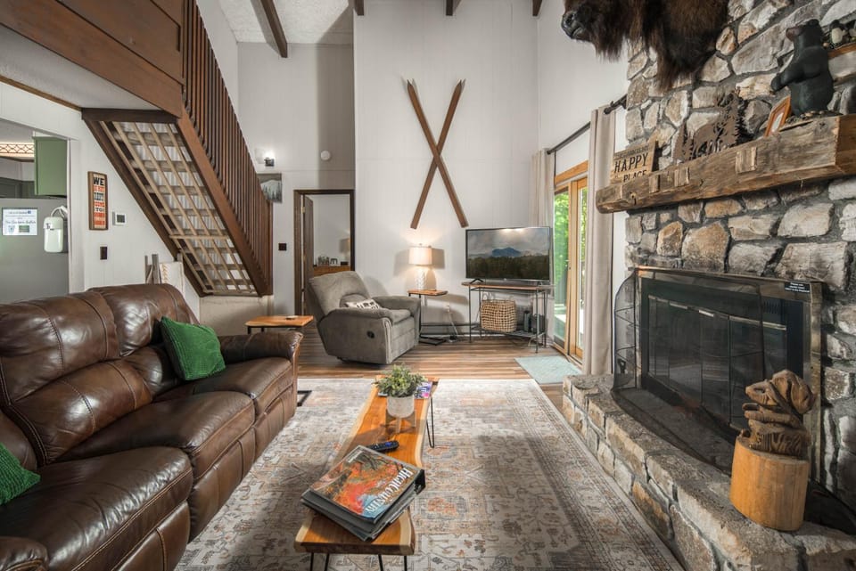 Southern Buffalo House in Beech Mountain