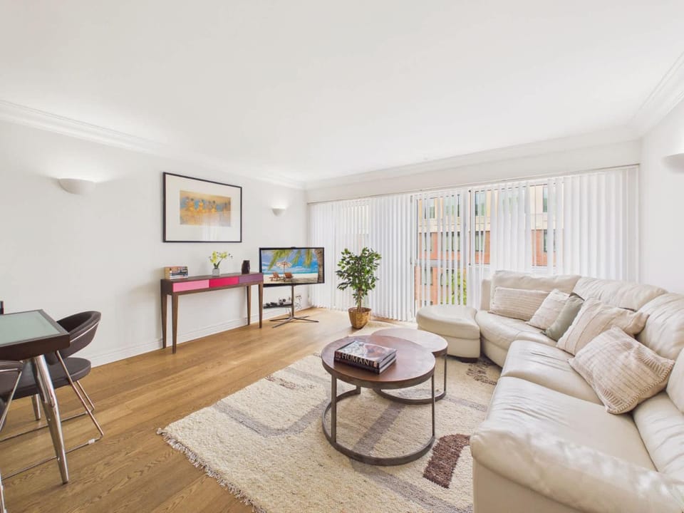 Elegant 1 Bed in Covent Garden - West End - Sleeps 2 Apartment in City of Westminster