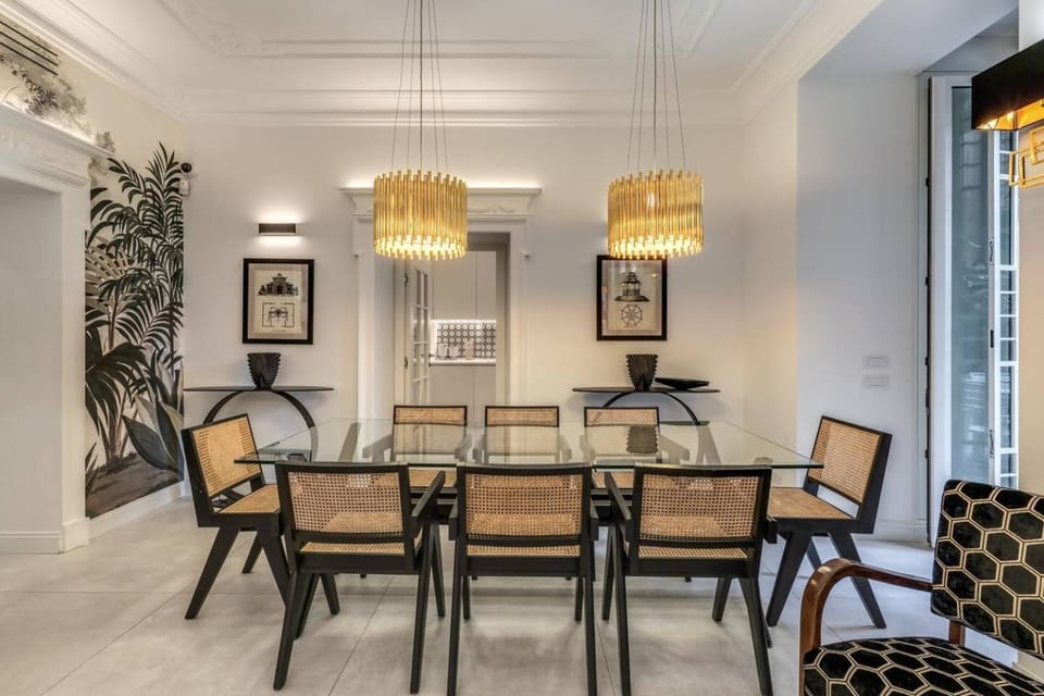Luxury flat with terrace by historic center Apartment in Rome