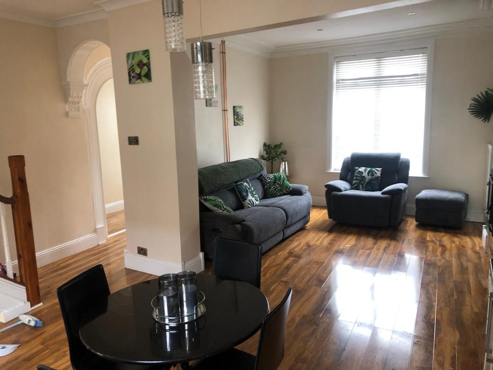 Living room, Seating area, Dining area