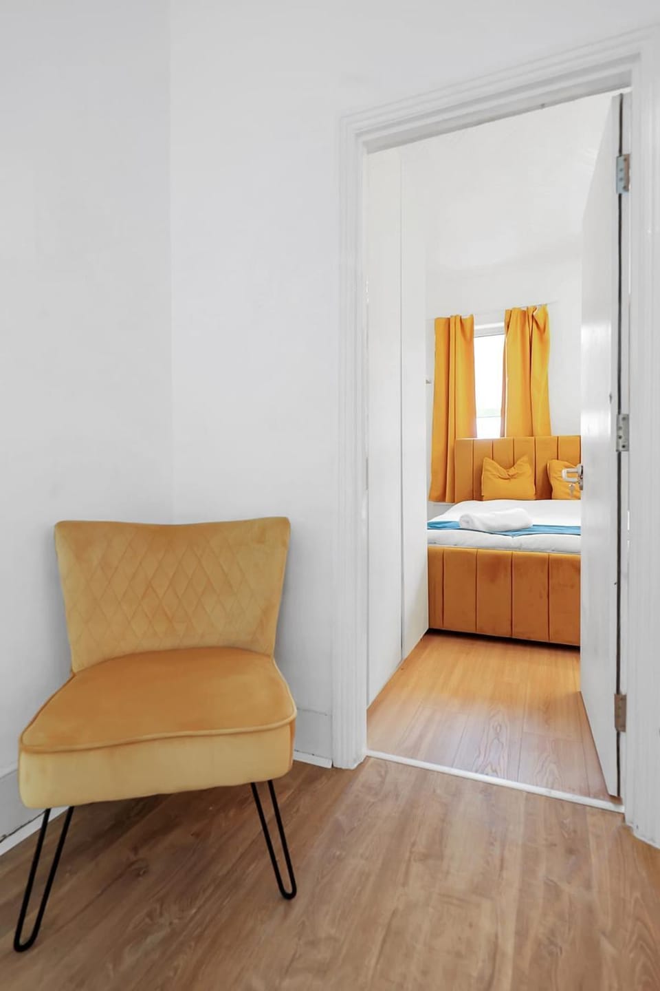 8 Bed The City TownHouse by Harlington Apartment in London Borough of Hackney